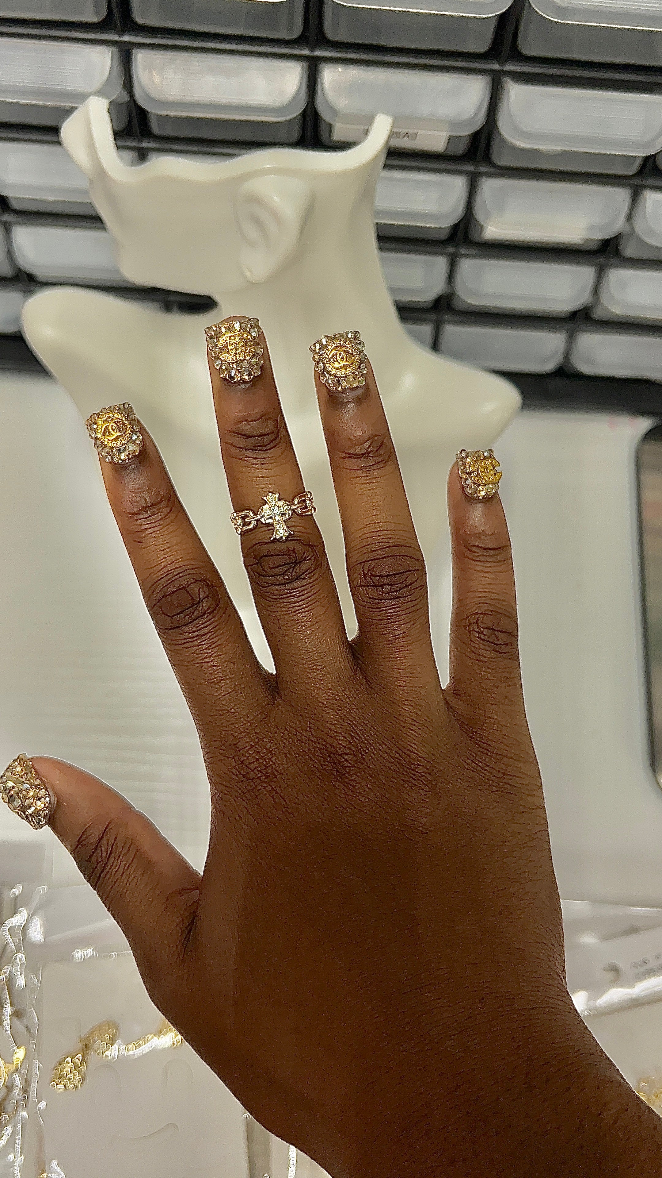 Thea Ring