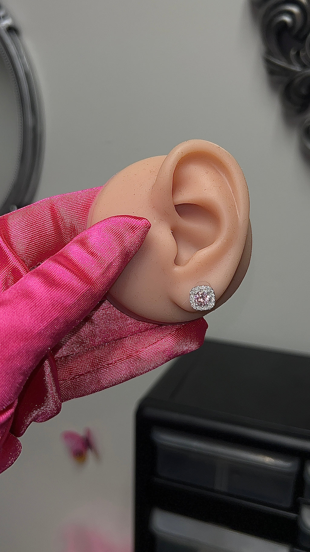 Mia Earring